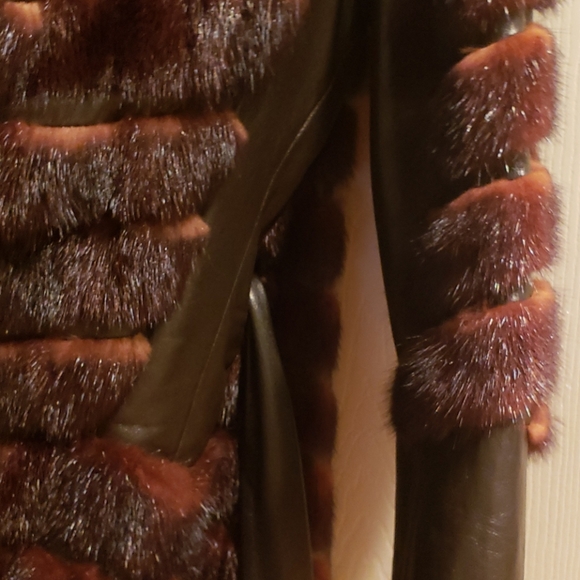 Janet Sloane Leather and fur coat - Picture 4 of 7